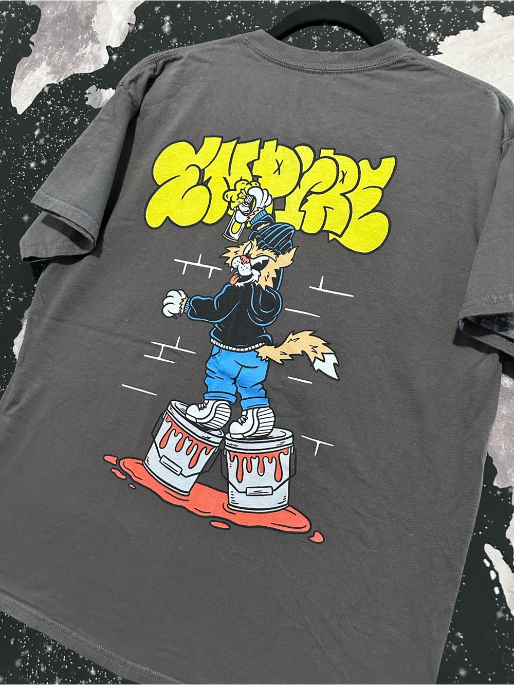 Empyre Graffiti Cat Bubble Letter Graphic Shirt - Picture 2 of 8